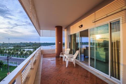 Nakhon Ratchasima Kwan Ruen Park 3-Star Hotel lobby