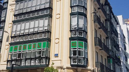 Hostel Royalty ALBERGUE in Santander