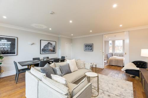 Astonishing flats near Mayfair & Piccadilly Circus, Londýn (fotografie 7)