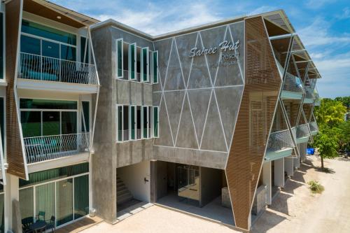 A szálláshely kívülről, Sairee Hut Resort Koh Tao near Sairee Beach