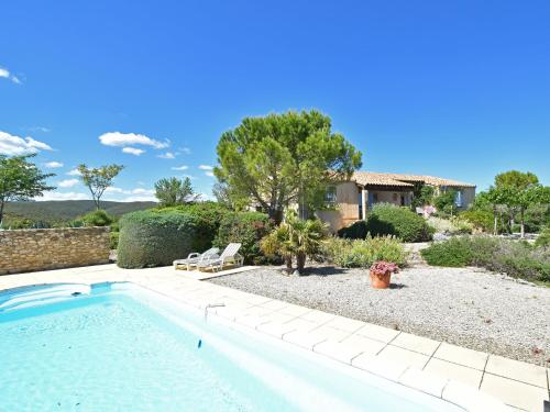 Single storey villa with private pool and large garden on the edge of wine village - Accommodation - Saint-Jean-de-Minervois