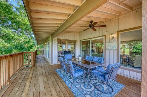 Peaceful Retreat on Quiet Cove on Lake Travis