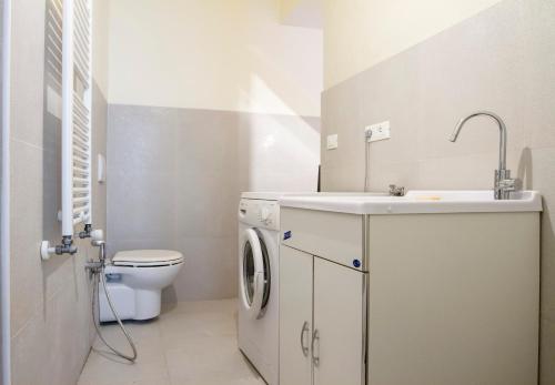 Lux Apartment Castello - image 14