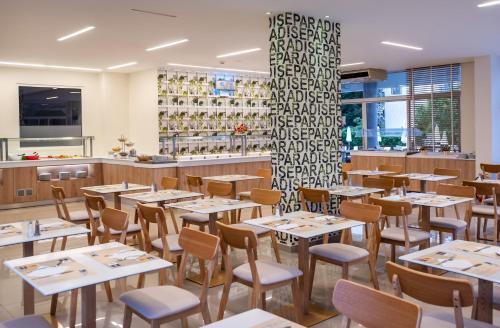 Palm Beach Hotel - Adults only - image 9