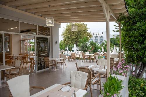 Palm Beach Hotel - Adults only - image 6