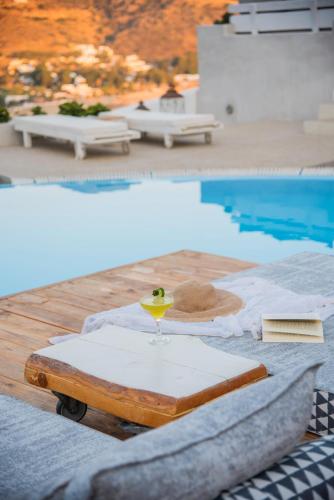 Levantes Ios Boutique Hotel - image 6