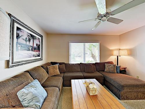 New Listing! Quiet Retreat With Yard - Near Beach Home - image 4