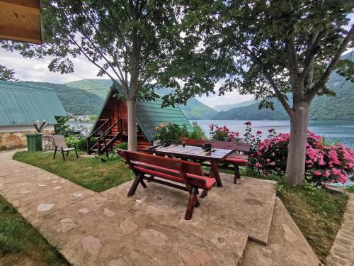 B&B Konak in 普盧日內