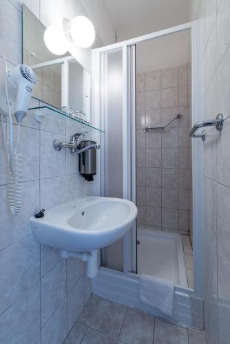 Parkhotel Harrachov - image 2