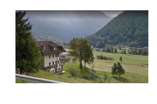  Grande casa di famiglia in Temù