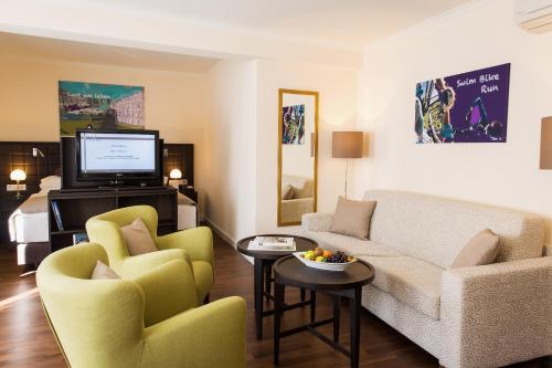 Hotel Sandwirth - image 4