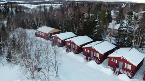 Lush's Cottages