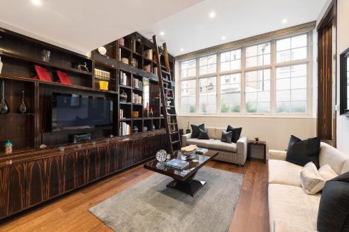 Knightsbridge Mews House Private Mews, Harrods & Parking Included, Londýn (fotografie 2)