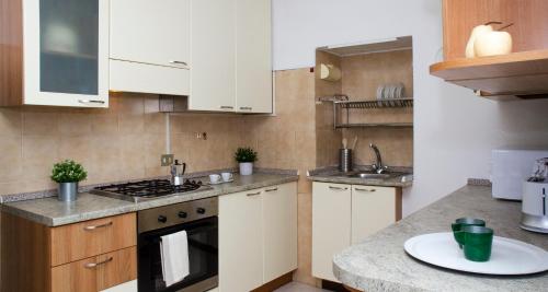  ALTIDO Beautiful 1 Bed Apt with Terrace and Parking in Como