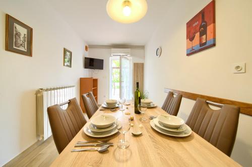 Two-Bedroom Apartment image 9