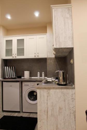 Cosmo Apartment Pleven - image 5