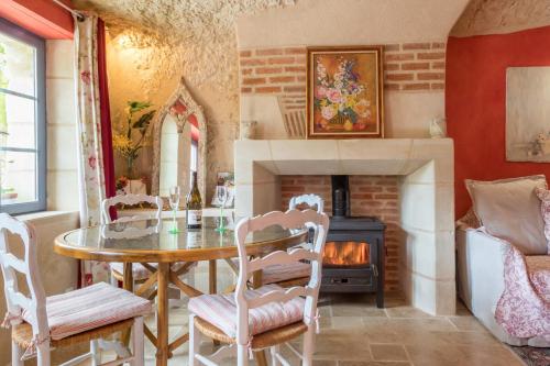 Gite De La Rochere in เนอเซ