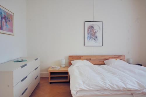 Spacious 2-bedroom near lake - Stardust 32, Zürich (Foto 7)