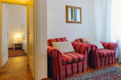 Suite, executive