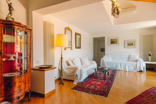 Exclusive Aparthotel La Reunion – Ravenna, MI