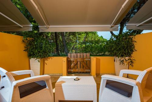 Ammos Beachfront Luxury Rooms - Adults only - image 13