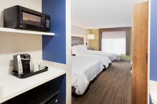 Holiday Inn Express Hotel & Suites Dothan North