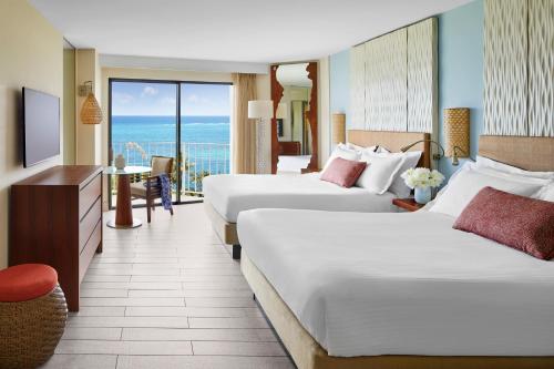 Atlantis-Coral Towers