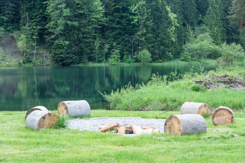 Ferienhaus am See mit Sauna und Whirlpool