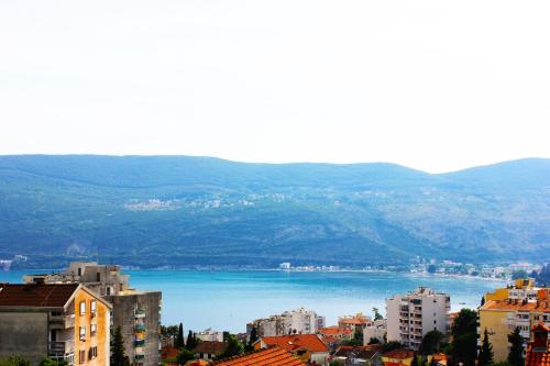 Sea View Senat Apartment