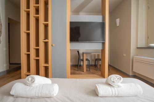 Chill in Tuscany - image 3