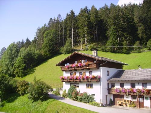 Alpenbauernhof Gröbenhof - Hotel - Fulpmes