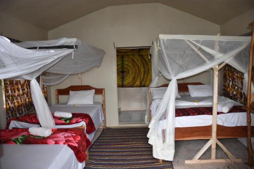 . Kituri Selous Camps