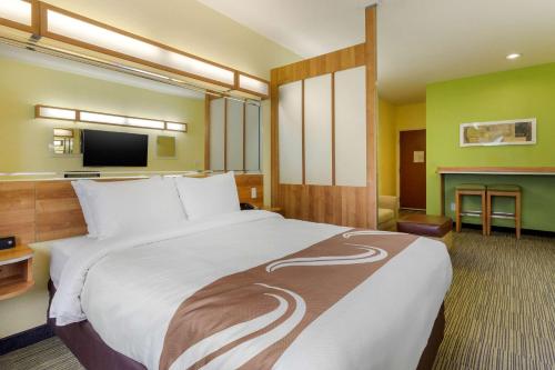 Quality Inn Suites Lehigh Acres Fort Myers Hotel Lehigh Acres