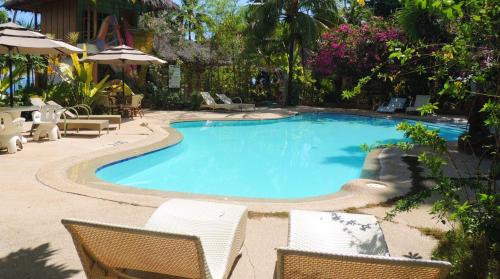 Coral Cay Resort