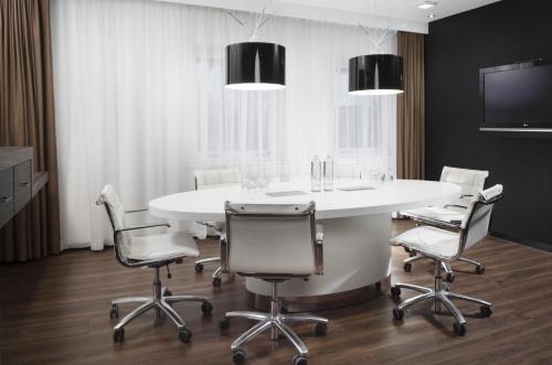 Centros de negocios, Postillion Hotel Deventer in Deventer