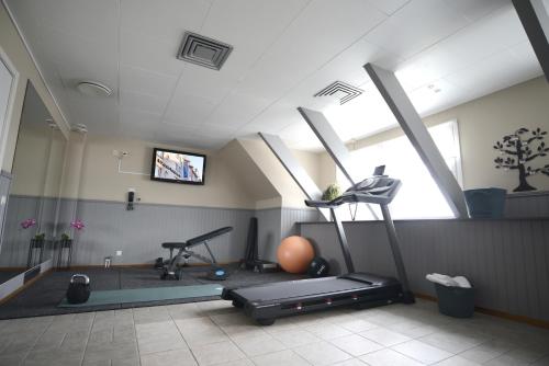 Comfort Hotel Arctic - image 11