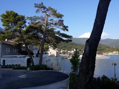 Surrounding environment, KAPOR HOUSE-wonderful sea view in Podi