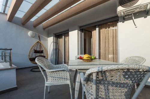 Erkély/terasz, Adriatik Lux Apartments in Rozino