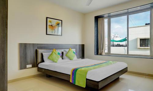Treebo Bhagyashree Executive, Pune