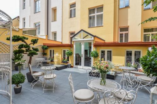 Photo 6 Hotel Hastal Prague Old Town