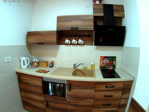 One-Bedroom Apartment room in UKI-Modern apartment with parking