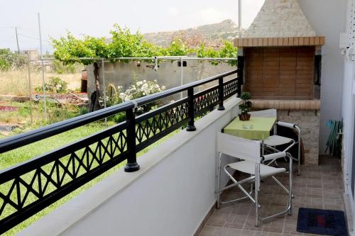  Family Friendly Home in Sitia