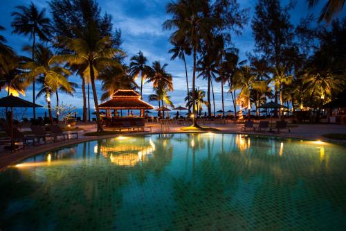206685815 ROBINSON KHAO LAK