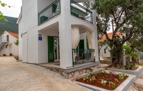  Apartmani Pod Maslinom in Osobjava