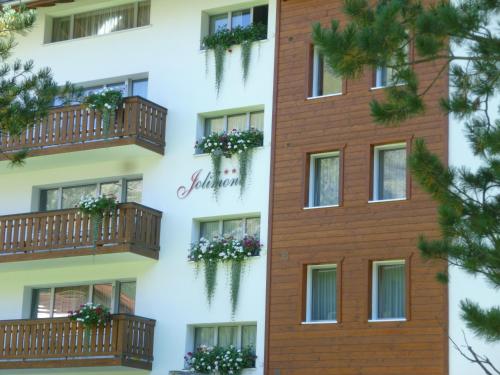 Master Apartment with Matterhorn View image 8