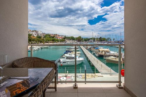 Apartments Marina Novi - image 4