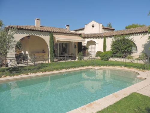 Villa dans pinède du Luberon - Location, gîte - Cavaillon