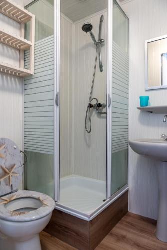 Fürdőszoba, Vakantiehuis Duin Bos en Zee in Schoorl met Bregtdorp