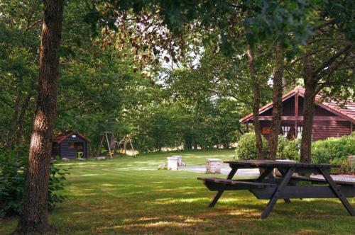 La Coterie Lodges in Chasseneuil