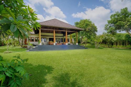 Kutus Kutus Ketewel Villa